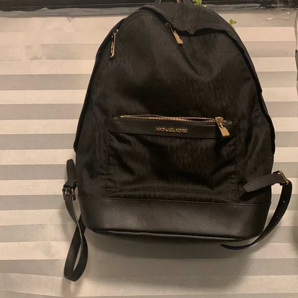 Michael kors back pack